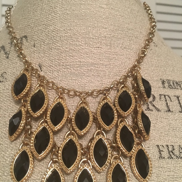 Black and gold necklace, matching earrings set - Picture 3 of 6